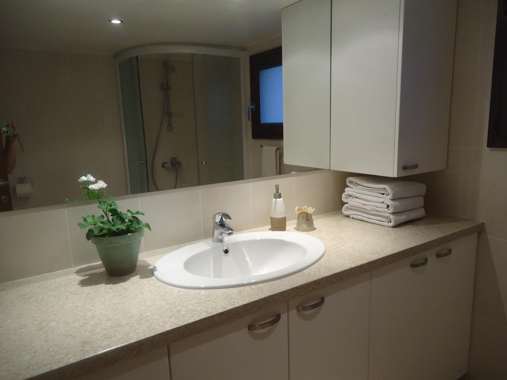 Petralona Apartment Agios Athanasios Rom bilde