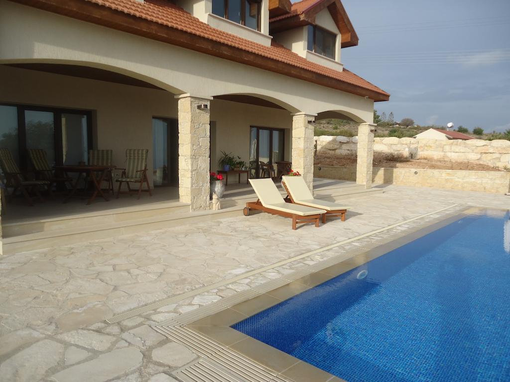 Petralona Apartment Agios Athanasios Eksteriør bilde